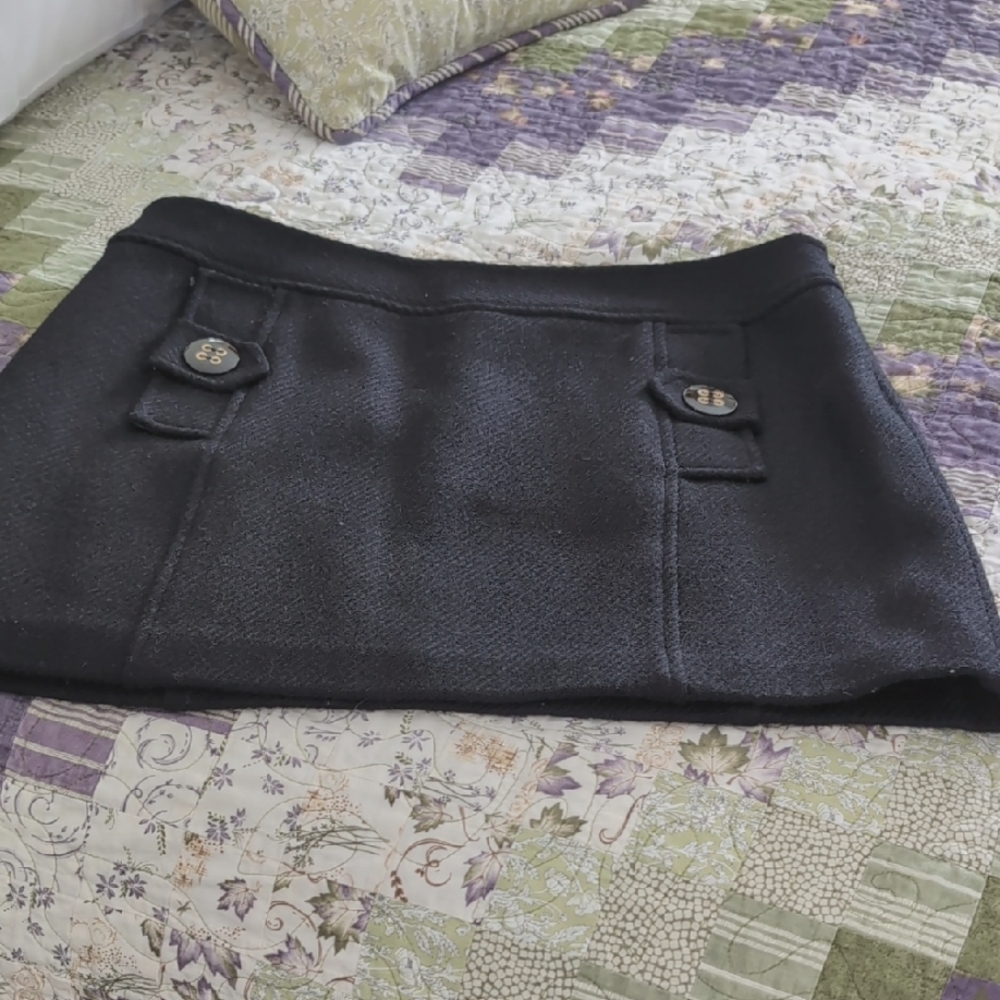 Elegant Black Skirt